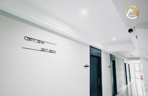 Chamkar Mon Apartment | Hotel Serviced Apartments Top One Infinity Pool with View of 360 Degree