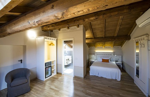 Cornegliano Laudense Hotel | Hotel Sesmones