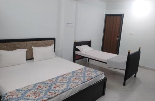 Ambikapur Hotel | Hotel Shri Shyam Kunj