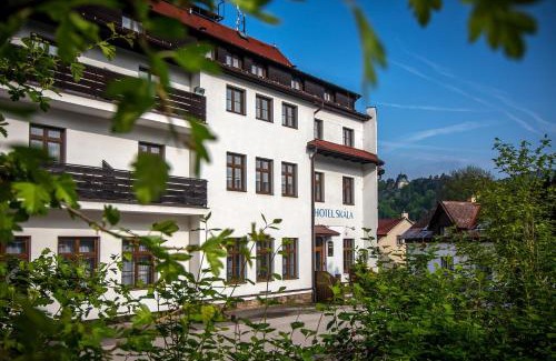 Mala Skala Hotel | Hotel Skála