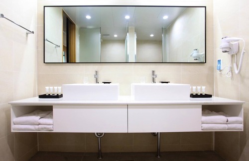 Gwanpyeong-dong Hotel | Hotel Skypark Daejeon 1