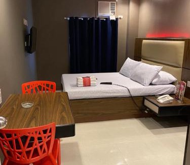 Phil-Am Hotel | Hotel Sogo - EDSA Trinoma