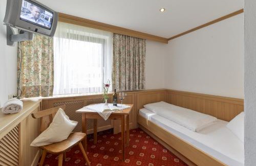 Wald am Arlberg Hotel | Hotel Sonnblick