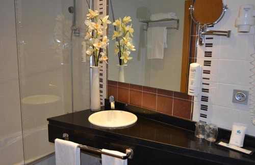 Naron Hotel | Hotel Spa Odeón