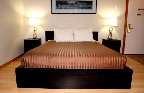 Downtown Squamish Hotel | Hotel Squamish
