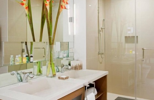 Legazpi Hotel | Hotel St Ellis