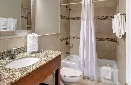 French Quarter Hotel | Hotel St. Pierre®, a French Quarter Inns® Hotel