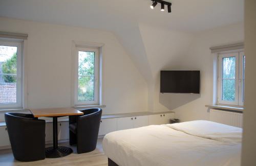 Oostrozebeke Hotel | Hotel Swaenenburg