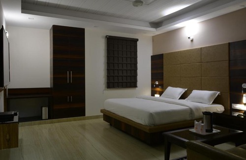 Dariyaganj Hotel | Hotel Tara Palace Redfort