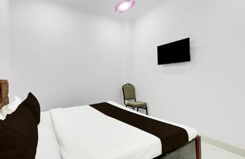 Pashim Vihar Hotel | Hotel The Arrow Near Paschim Vihar