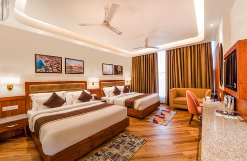 Katra Hotel | Hotel The Grand Dewan