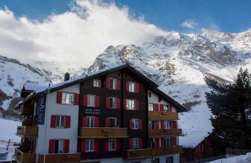 Saas-Fee Hotel | Hotel THE LARIX ski-in ski-out
