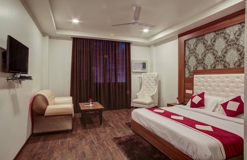 Katra Hotel | Hotel The Royal Krishna