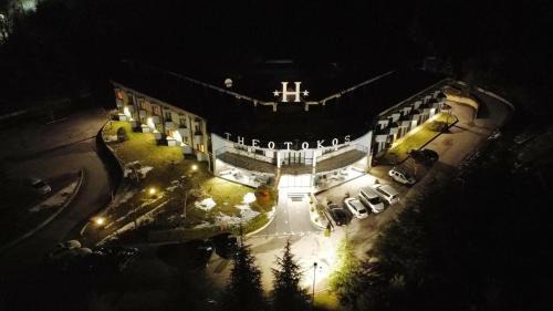 Viggiano Hotel | Hotel Theotokos