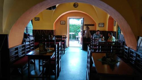 Nove Mesto nad Metuji Hotel | Hotel U Broucka