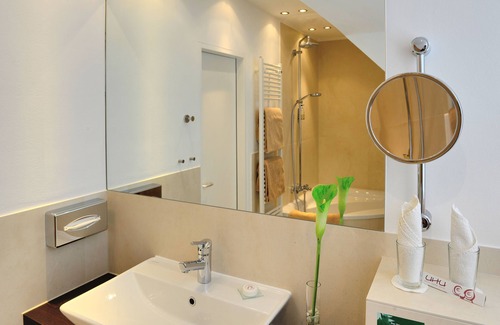 Dellbrueck Hotel | Hotel UHU Garni Köln