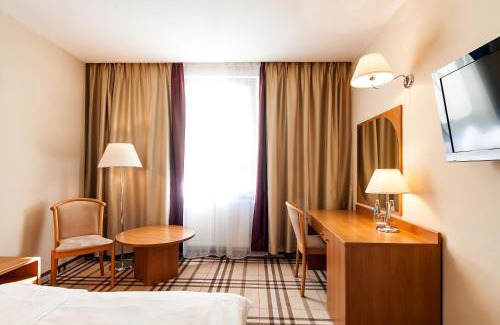 Srodmiescie Hotel | Hotel Victoria