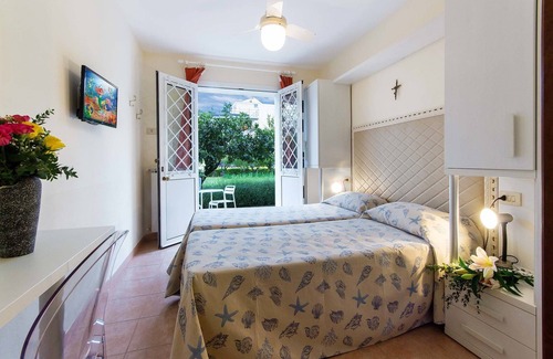 San Bartolomeo al Mare Hotel | Hotel Villa San Giuseppe