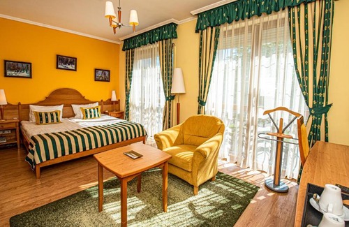 Papa Hotel | Hotel Villa Classica