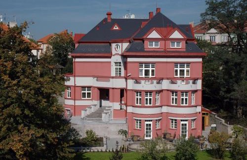 Prague 10 Hotel | Hotel Villa