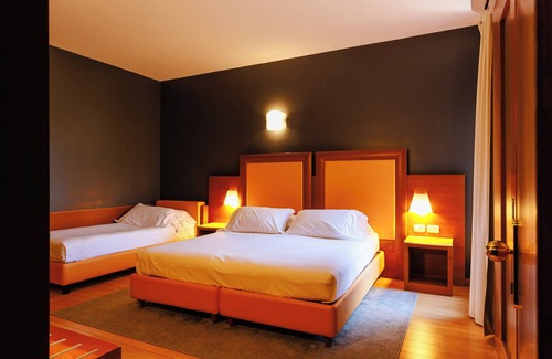 Oleggio Hotel | Hotel Villa delle Rose