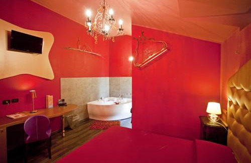San Secondo di Pinerolo Hotel | Hotel Villa Glicini