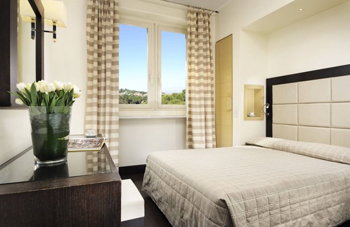 Camilluccia Hotel | Hotel Villa Maria Regina