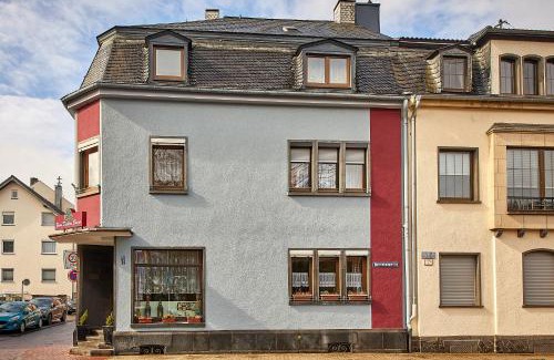 Mayen House | Hotel zum dicken Baum