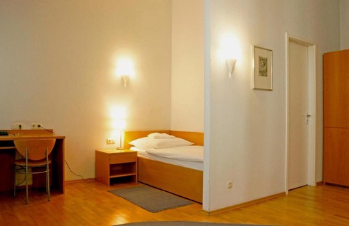 Biebrich Hotel | Hotel zum Scheppen Eck