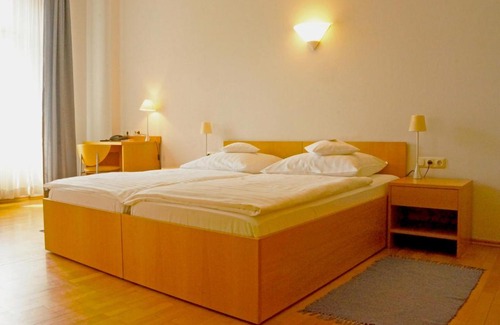 Biebrich Hotel | Hotel zum Scheppen Eck