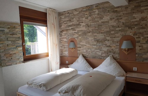 Hausen Hotel | Hotel zur Engelsburg