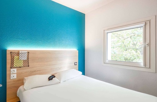 Change Hotel | hotelF1 Laval