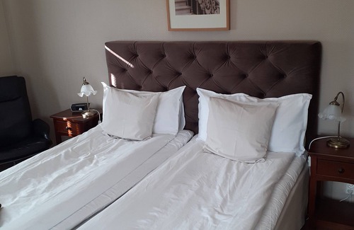 Falkoping Hotel | Hotell S:t Olof