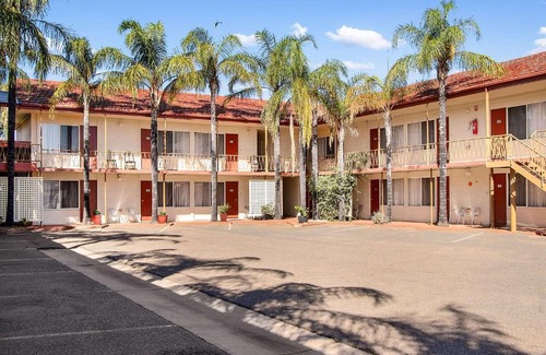 Griffith Hotel | Hotels in Griffith, Australia