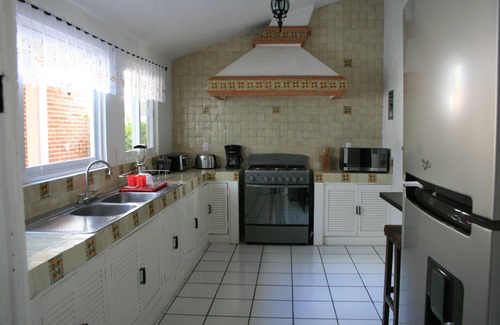 Yautepec House | Hotels Near the Area: Quinta los Tamarindos y Bungalows - Yautepec