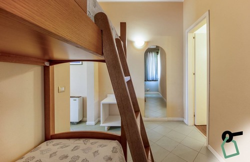 Cinisi Hotel | Hotiday Room Collection - Cinisi