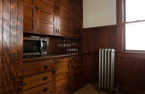North Adams House | Houghton Hill: Style and History in the Berkshires