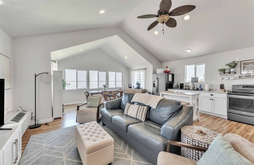Houghton Lake Cottage | Houghton Lake Sunset Cottage: Bonfires, Sweaters, and Stunning Sunsets—Autumn at the Lake!