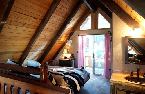Upper Moonridge House | House ∙ 1 bedroom ∙ 5 guests