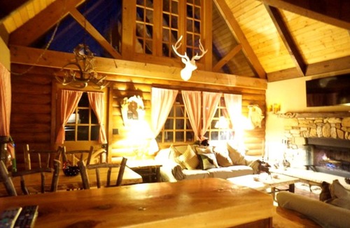 Upper Moonridge House | House ∙ 1 bedroom ∙ 5 guests