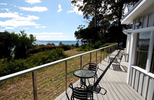 Spring Beach House | House ∙ 1 bedroom ∙ 7 guests