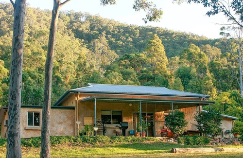 Ellalong House | House ∙ 1 bedroom ∙ 4 guests