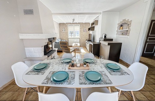 Champigny House | House 10 minutes from quiet Reims, garden and garage