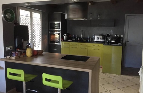 Aubord House | House 140m² with garden and pool