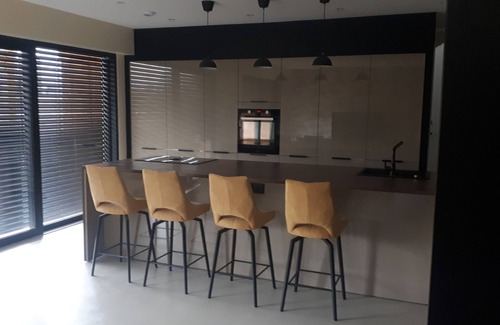 Obermodern-Zutzendorf House | House 160 m2, 3 CH of 16, 18 and 30 m2, Terrace 40 m2, Garage, Netflix