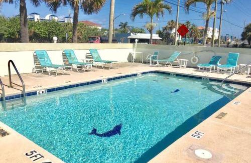 Crescent Beach House | House ∙ 2 bedrooms ∙ 6 guests