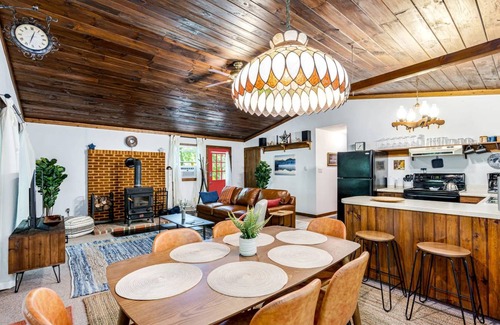 Great Cacapon House | House ∙ 2 bedrooms ∙ 7 guests