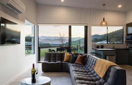 Bright House | House ∙ 2 bedrooms ∙ 6 guests