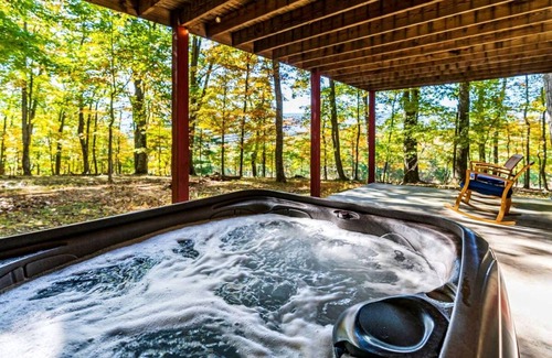 Berkeley Springs House | House ∙ 3 bedrooms ∙ 6 guests