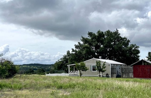 Dripping Springs House | House ∙ 3 bedrooms ∙ 10 guests